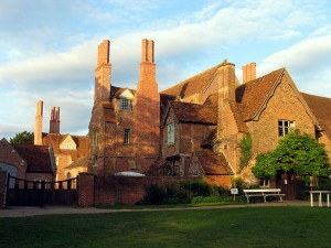 Mapledurham_House_-_geograph.org.uk_-_241664